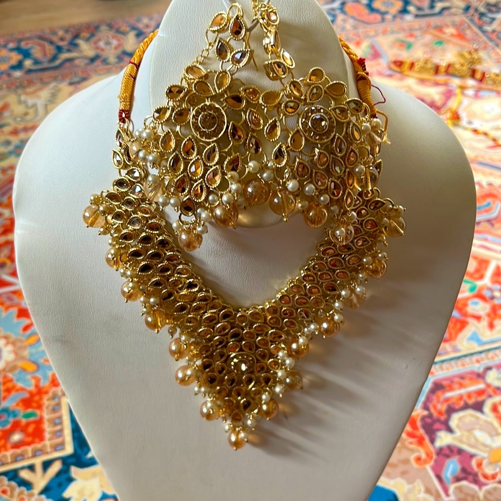 Necklace set